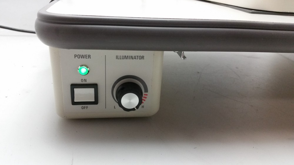 AS-IS Topcon SL-4E Slit Lamp NO RETURN