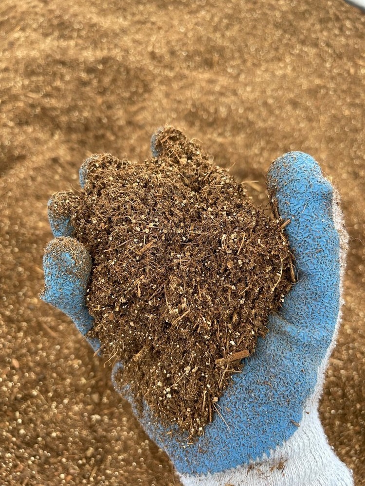 Willy's Blend, Dry Substrate Mix (5 Gallons)