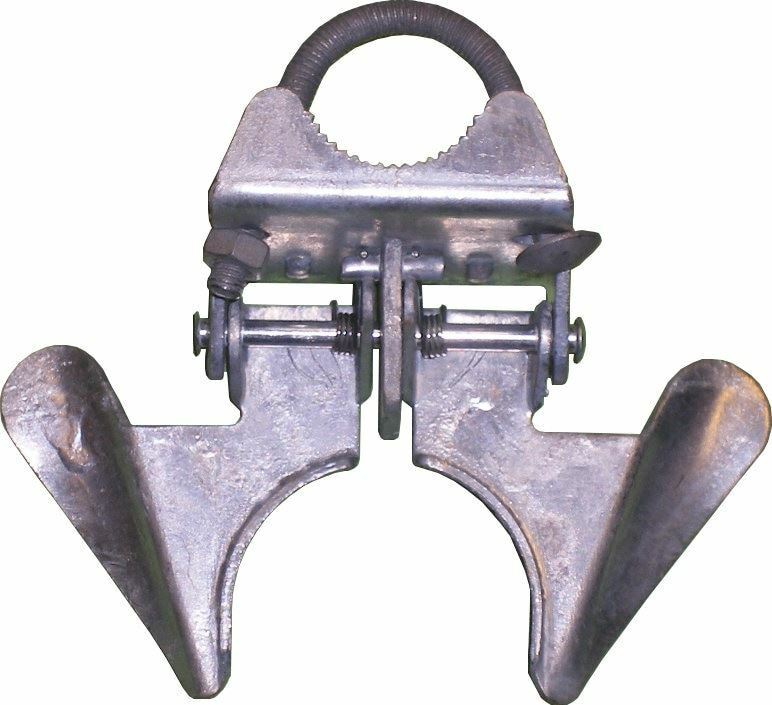 Chain Link Butterfly Latch - Self Latching, Spring Loaded