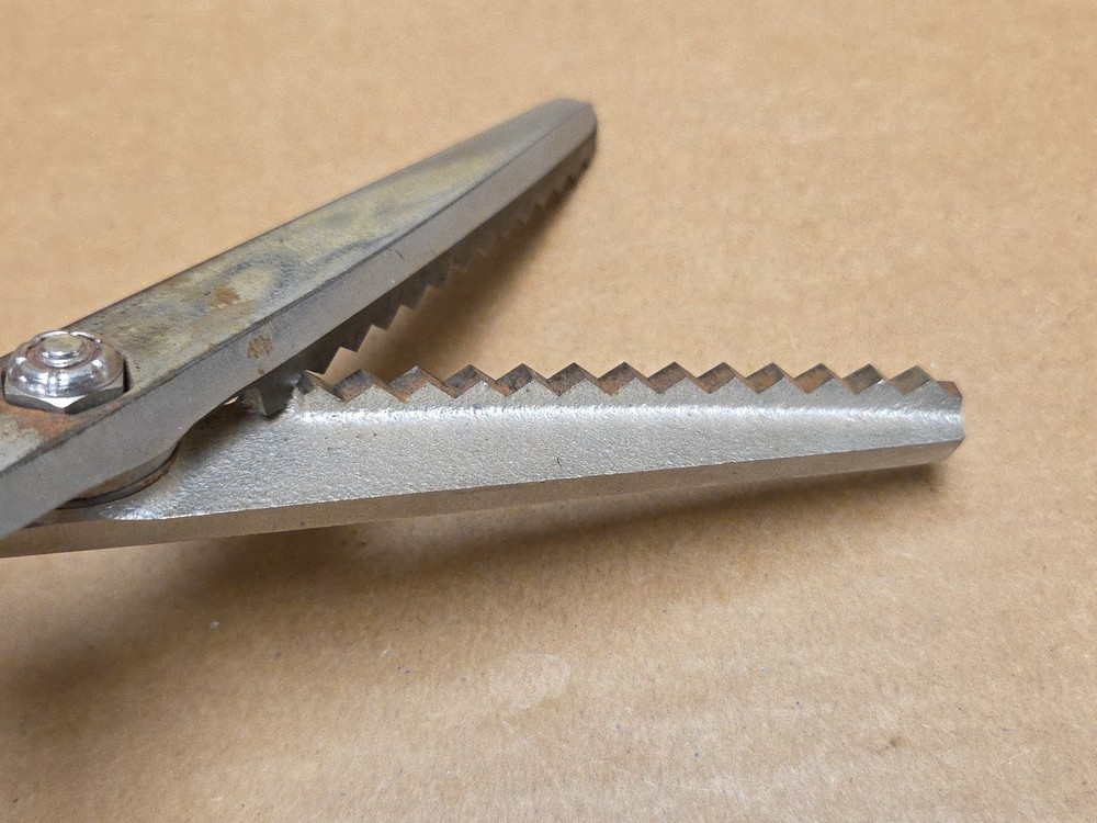 Vintage STA-SHARP 7.5" Pinking Shears Scissors Made in USA