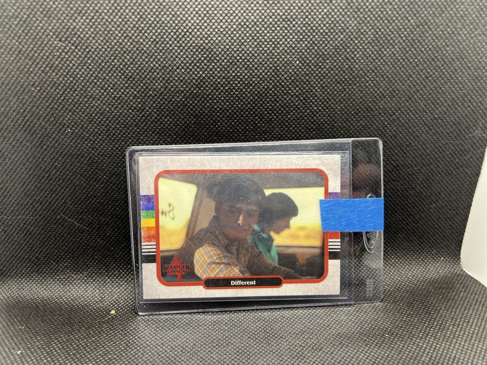 Stranger Things Season 4 Bundle 3 Cards