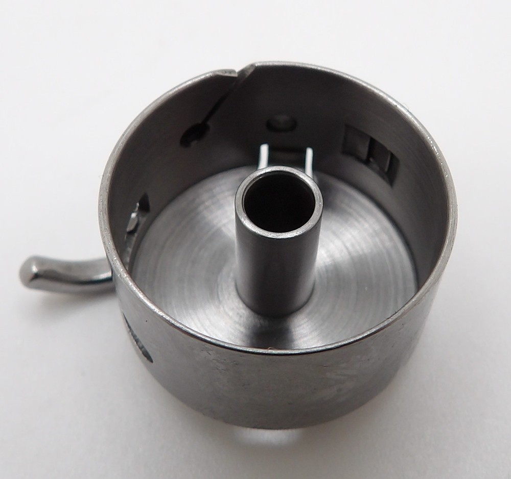 11 MM ZIG ZAG Bobbin Case #JO1313Z ~ JAPAN