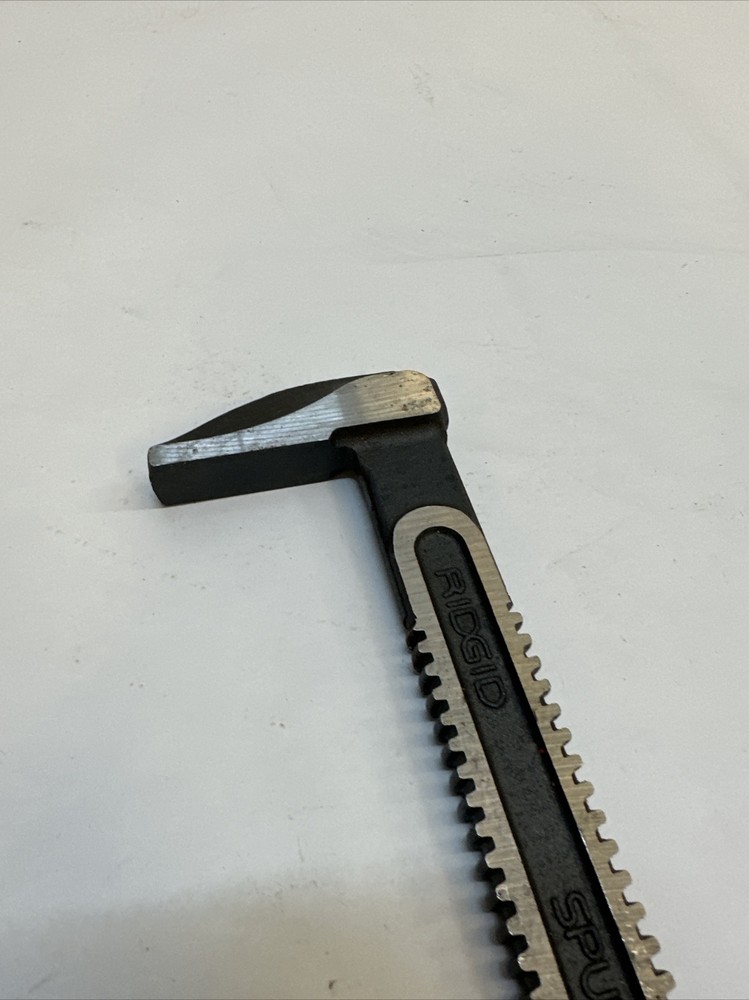 New RIDGID Pipe Wrench Replacement Jaw 6”