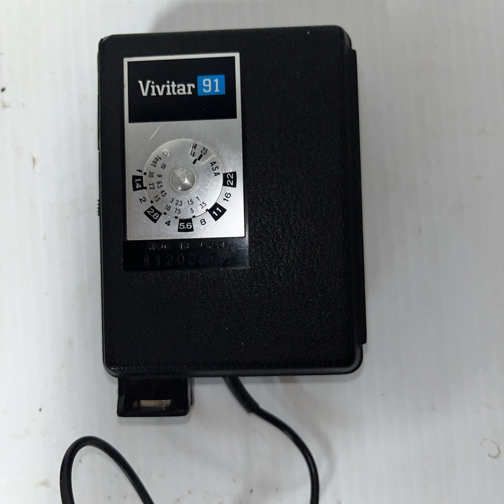 Vivitar 91 Electronic Flash With Case