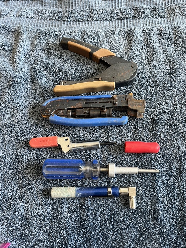 FIXED COMPRESSION CRIMPER TOOL With Mixed Tools Used