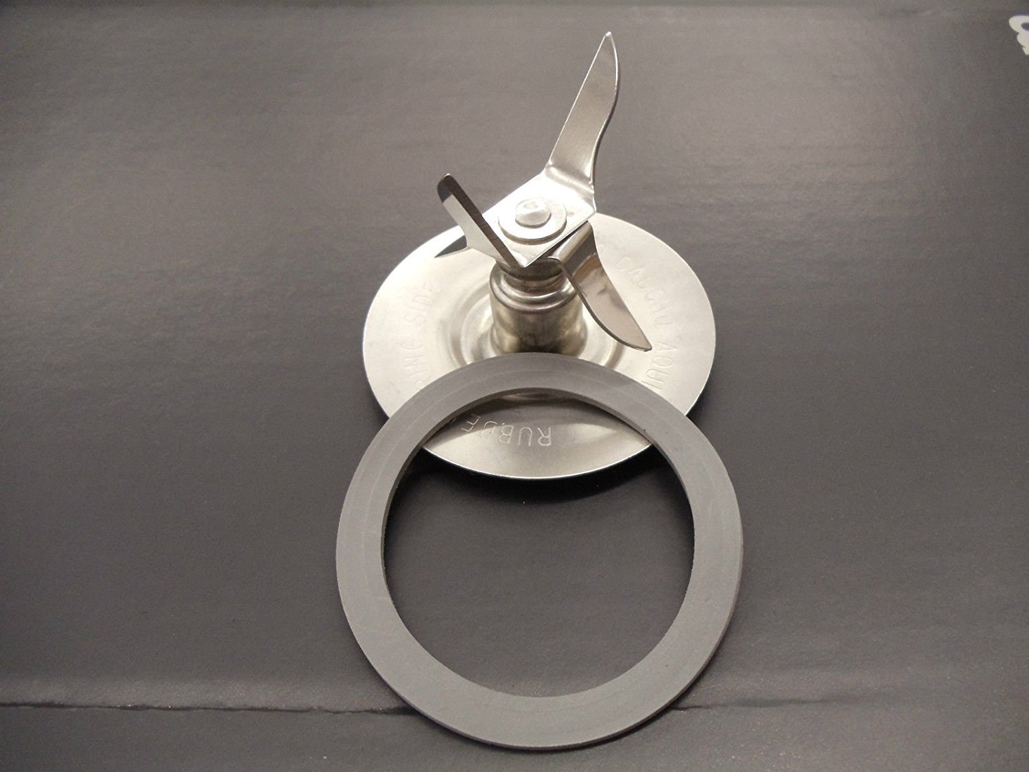 Blendin Blade and Sealing Gasket For Oster Blender,Ice Crushing, All Metal Drive