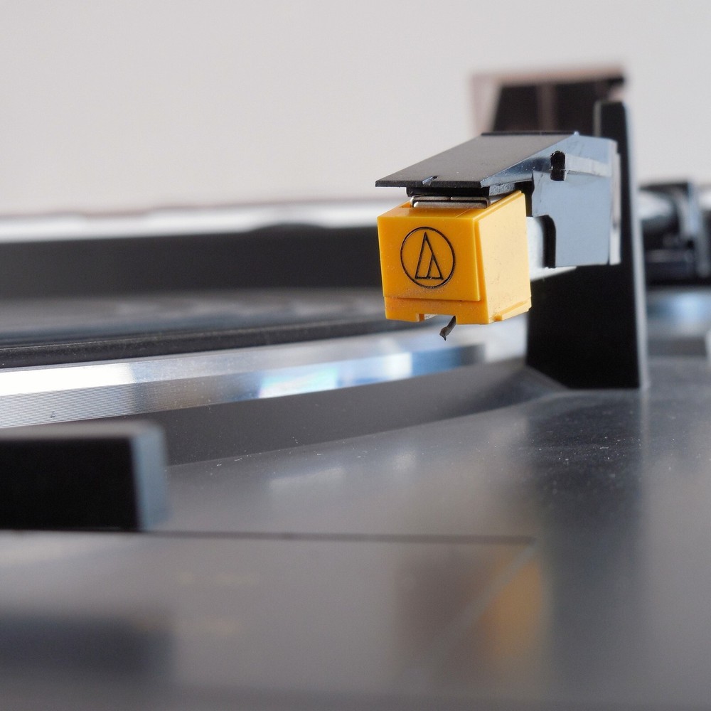 Denon DP-29F Turntable USED