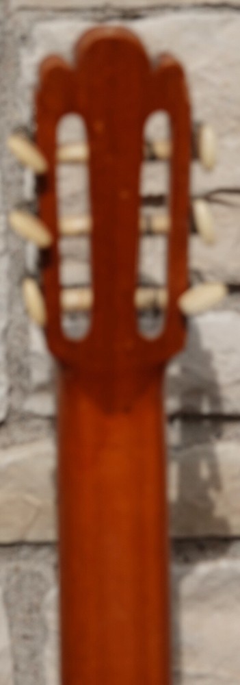 HERMANOS LEAL CLASSICAL GUITAR