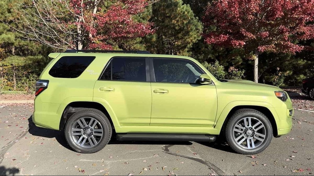 Touch Up Paint for Toyota 4Runner with paint code 5C3, Lime Rush.
