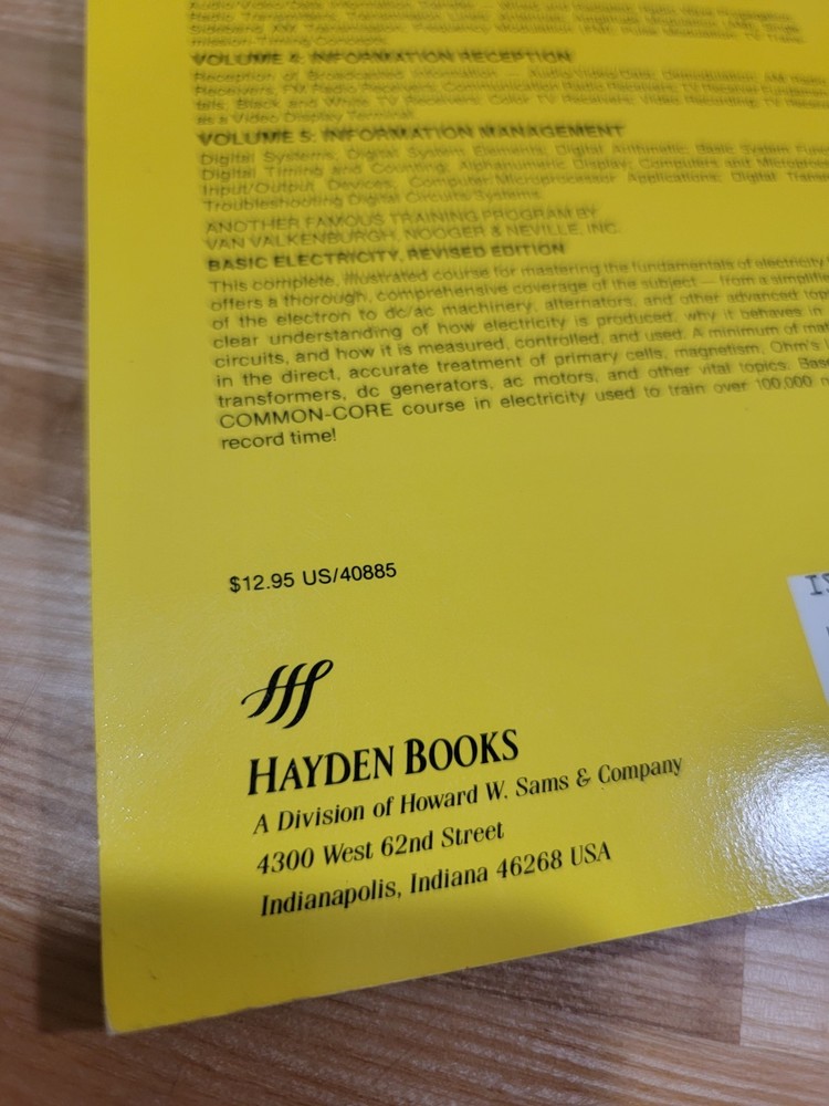 Basic Electronics By Van Valkenburgh Vol. 1 Free Shipping 40885