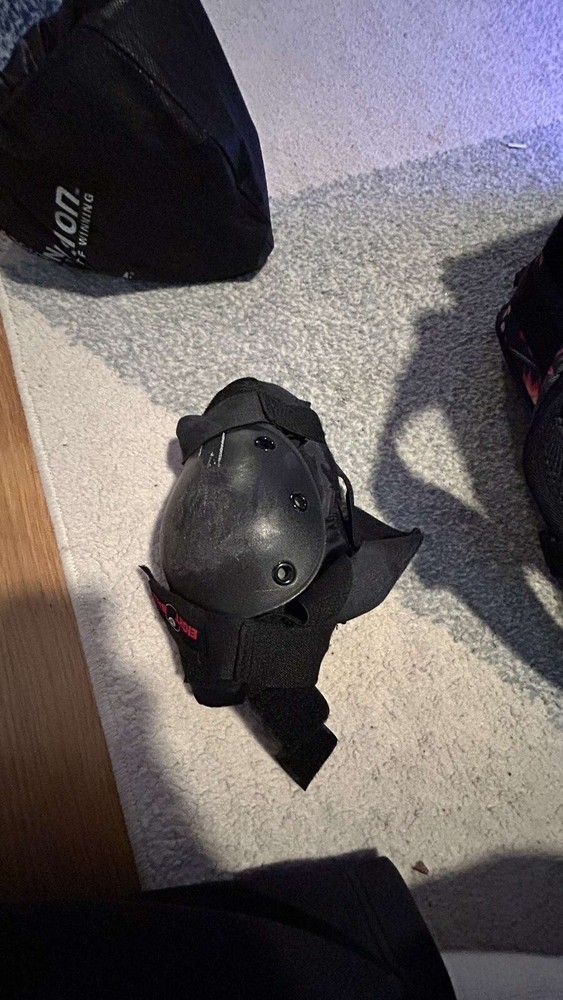 airsoft gun