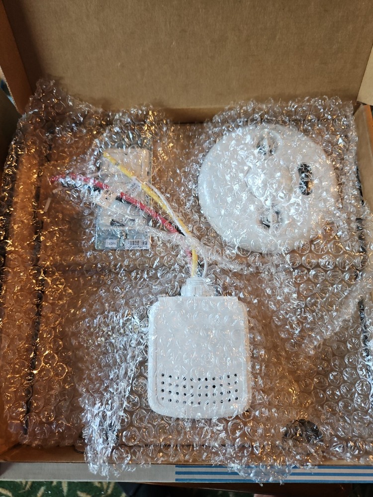 Wattstopper LMKT-102-W White 2-Relay Controller Digital Room Control Bundle