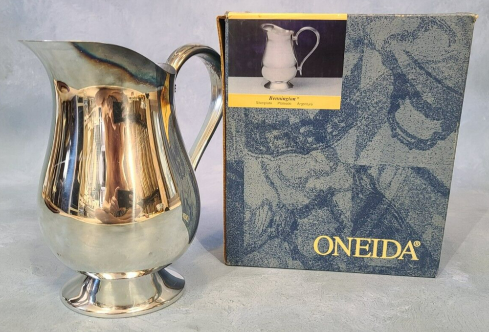 Oneida Bennington Silverplate Beverage Pitcher 2 Quart