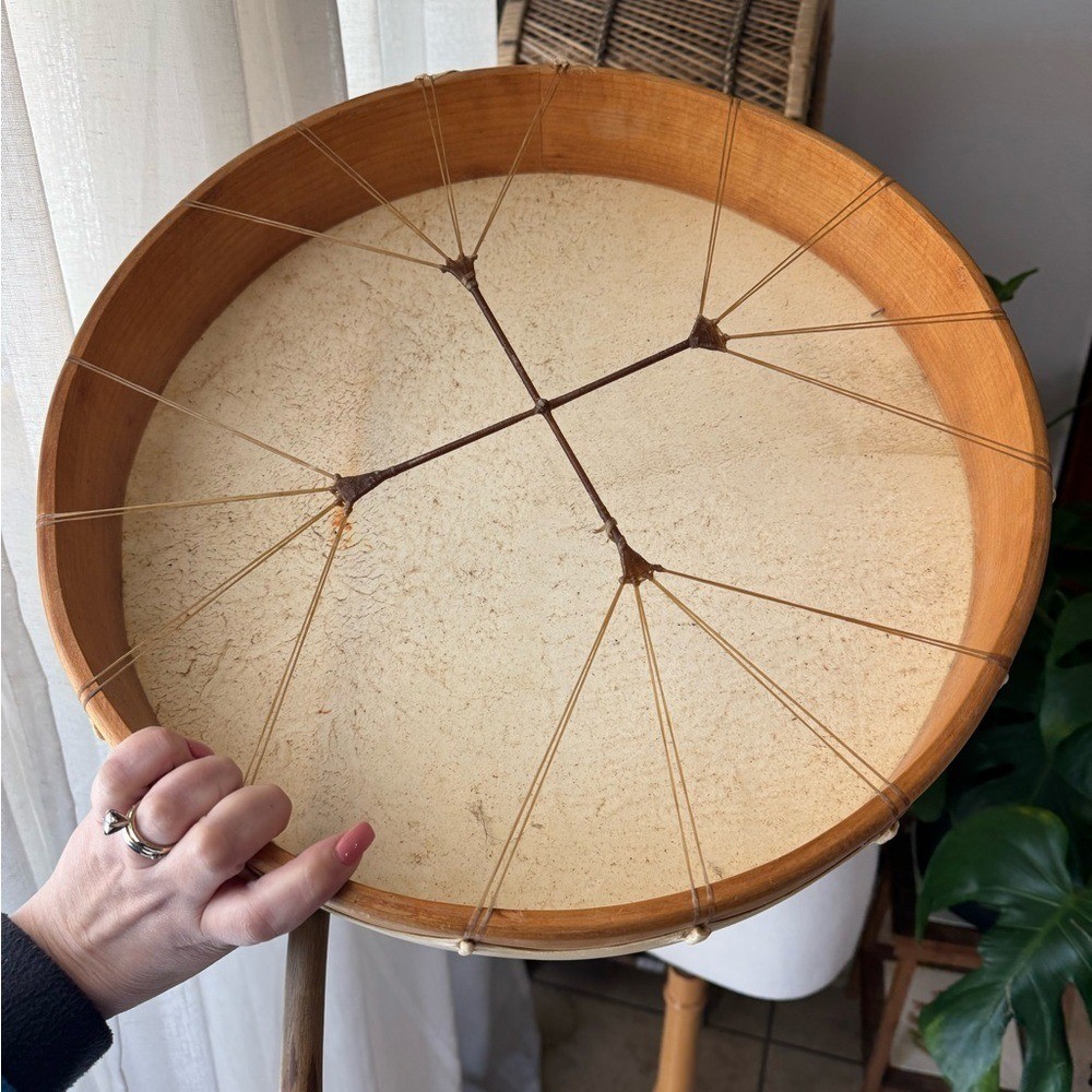 Handcrafted Rawhide Drum with Leather Mallet – 17"