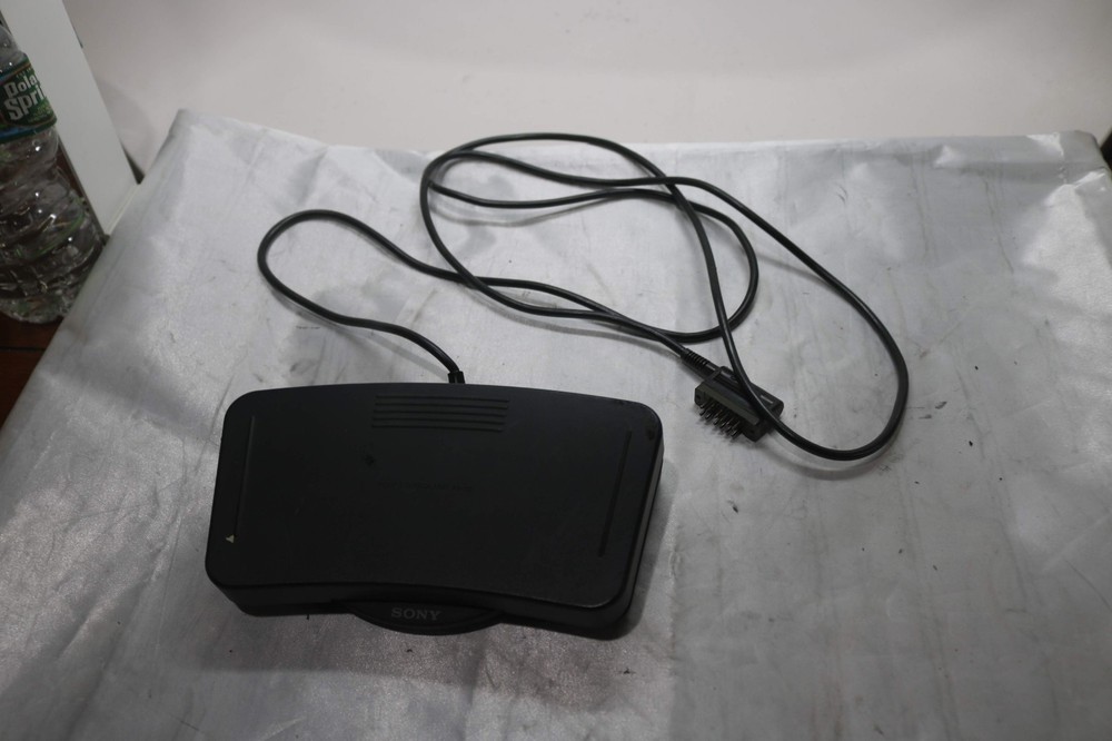 Sony Model FS-85 Foot Control Unit Office Equipment