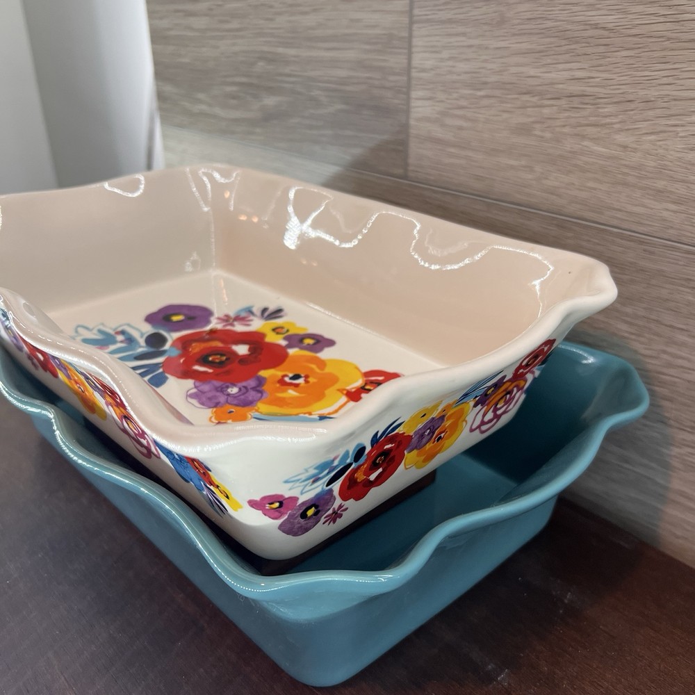 Pioneer Woman MINT 2-Piece Rectangular Ruffle Top Ceramic Bakeware Set