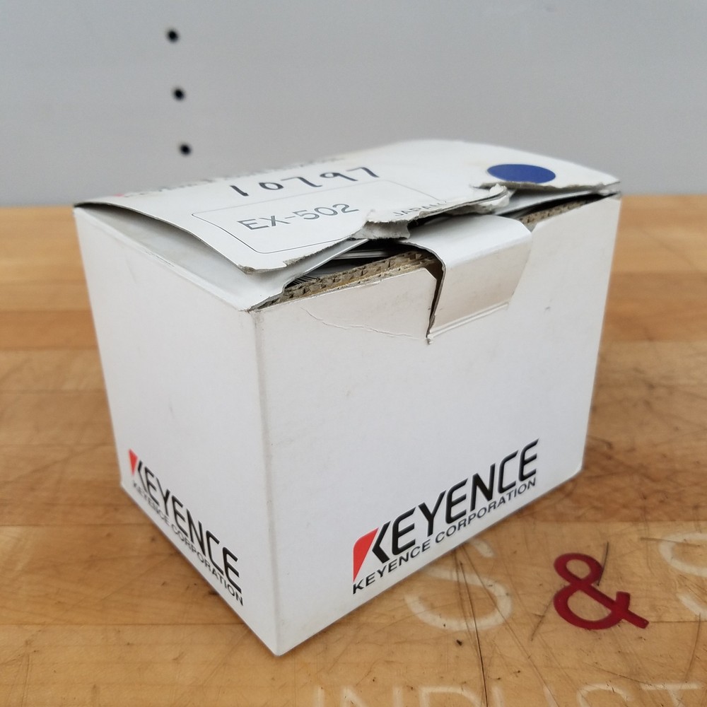 Keyence EX-502 Inductive Sensor Amplifier Unit PNP - NEW