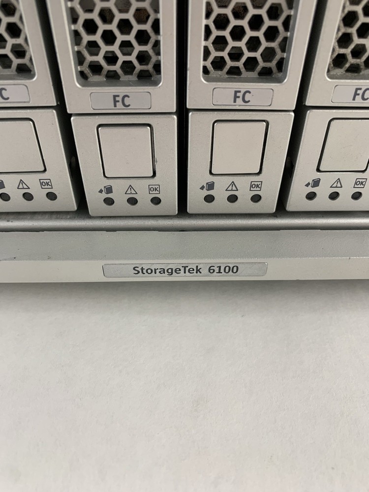 Sun Microsystems 0843 Class 4600 16 Bay Storage Array w/ Power Supplies