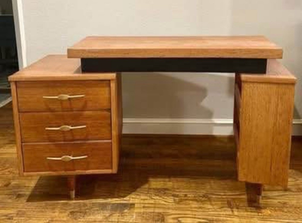 Incredible Vintage atomic MCM desk