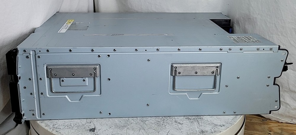 NETAPP NAJ-0801 24-Bay Hard Disk NAS Array SEE NOTES