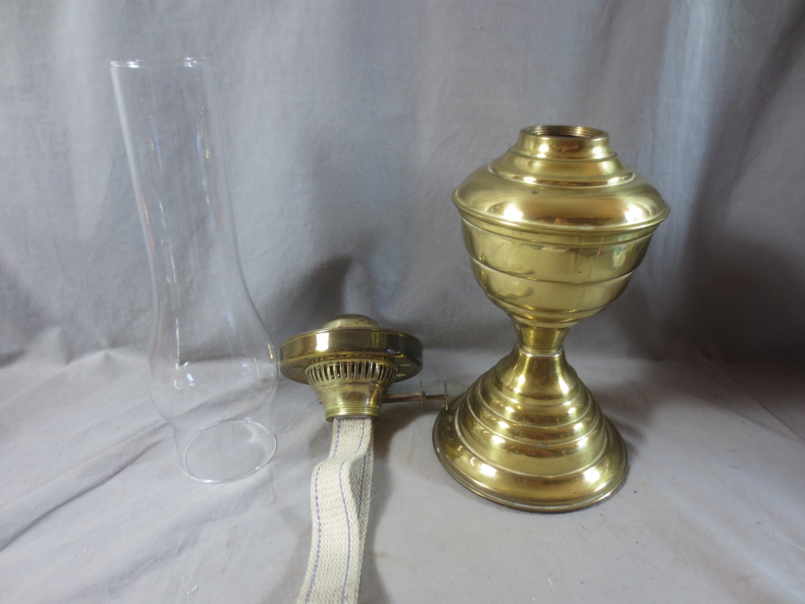 Antique Vintage Made In England Brass Oil Lamp & Chimney Shepards Hut Farmhouse