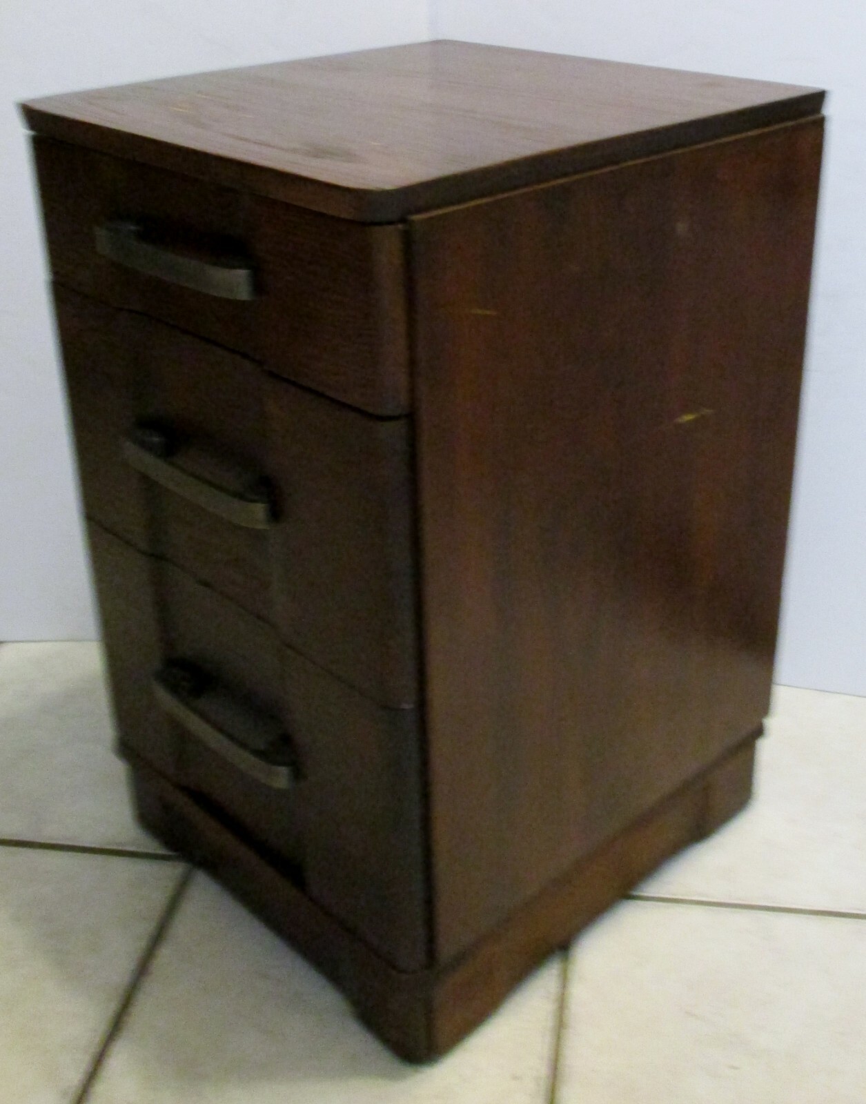 Mid-Century Modern Walnut Three-Drawer Nightstand in Style of Robsjohn-Gibbings