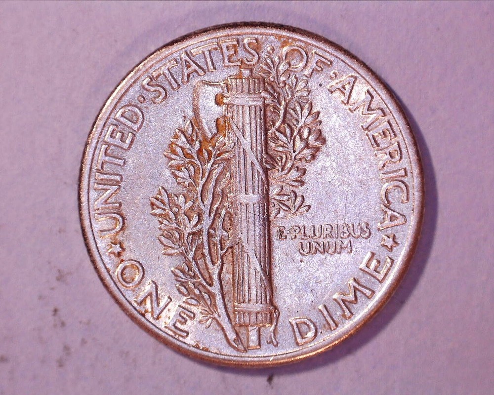 1945 MERCURY DIME **127-6A