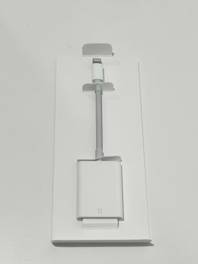 Apple Lightning to SD Card Camera Reader Adapter