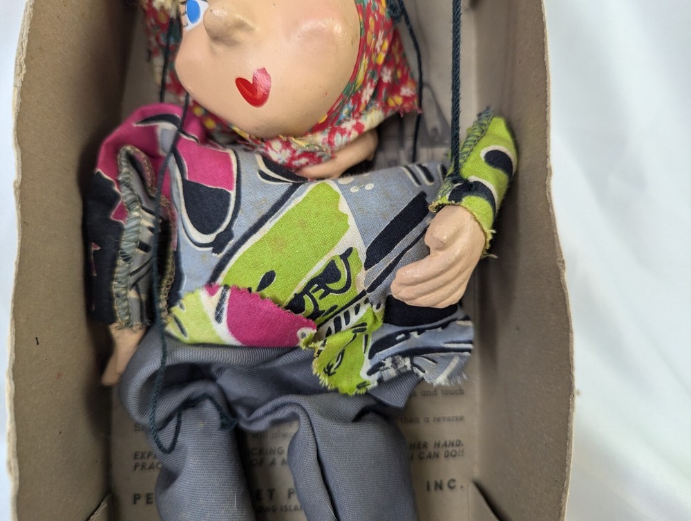 Patty the Marionette Peter Puppet Doll Box
