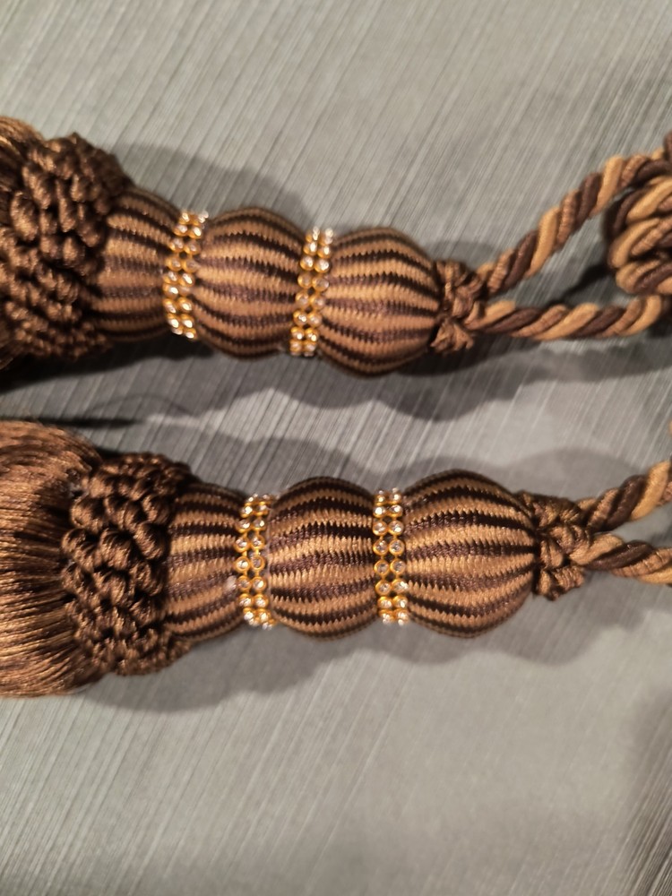 DECORATIVE HANDMADE CURTAIN TIEBACKS ROPE & TASSEL PAIR