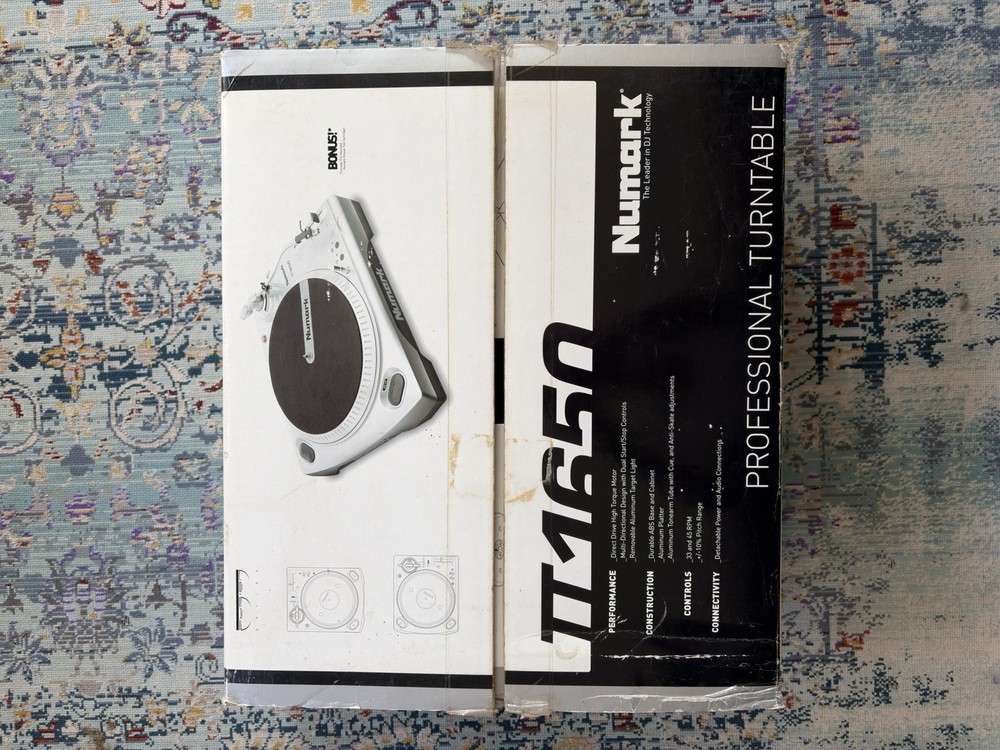 Numark TT1650 professional turntable.