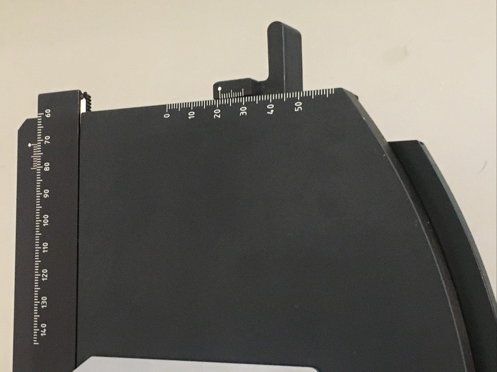 Zeiss 1067-325 Axio Rotating Microscope Stage Mechanical Slide Clip Nice!