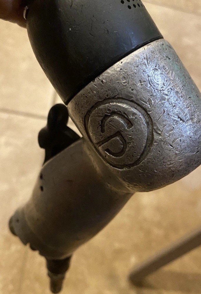 Chicago Pneumatic CP714 Air Hammer (Please Read Description)