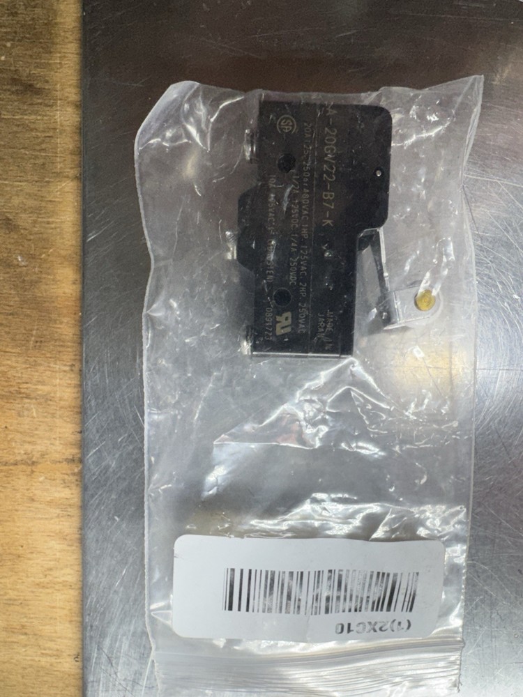 Omron Limit Switch A-20GV22-B7-K Basic / Snap Action Switch, 20A, Short Hinge