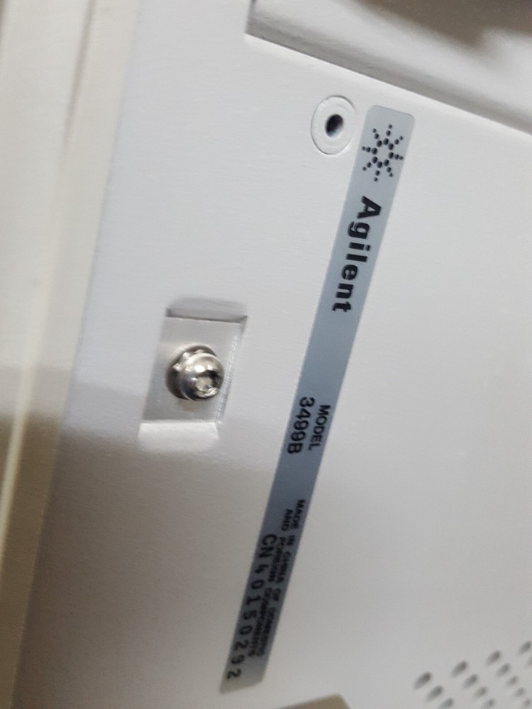 Agilent 3499B: Switch / Control System Main Frame (0293)