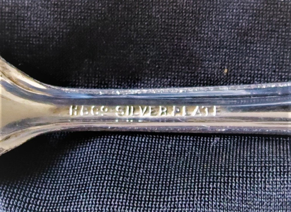 H. B. Co. Silverplate (Pattern Two) Teaspoon: 5 7/8 " Long: SHIPS FREE & INSURED