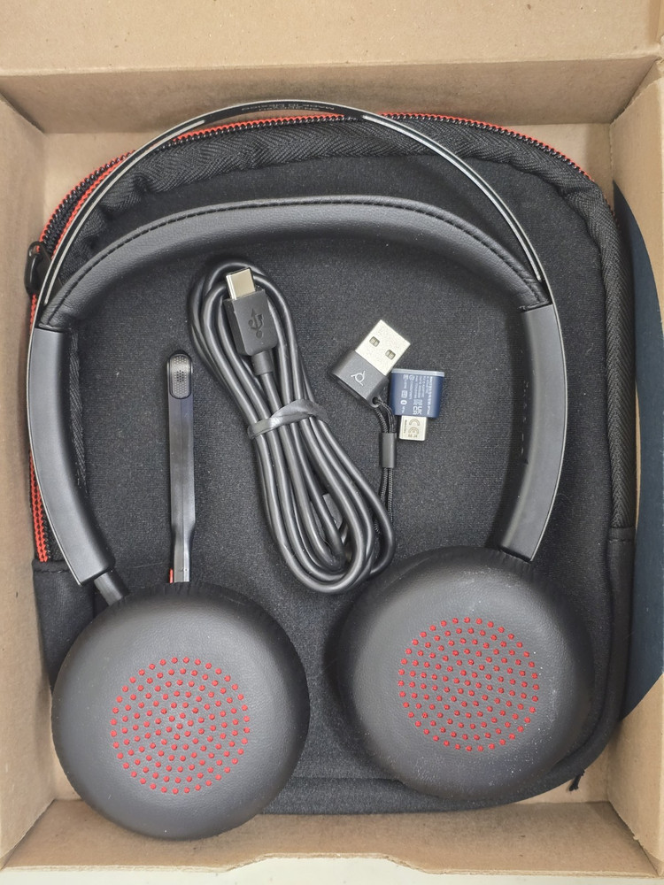 Poly Voyager Focus 2 UC Stereo Bluetooth Headset (Microsoft Teams Certified)