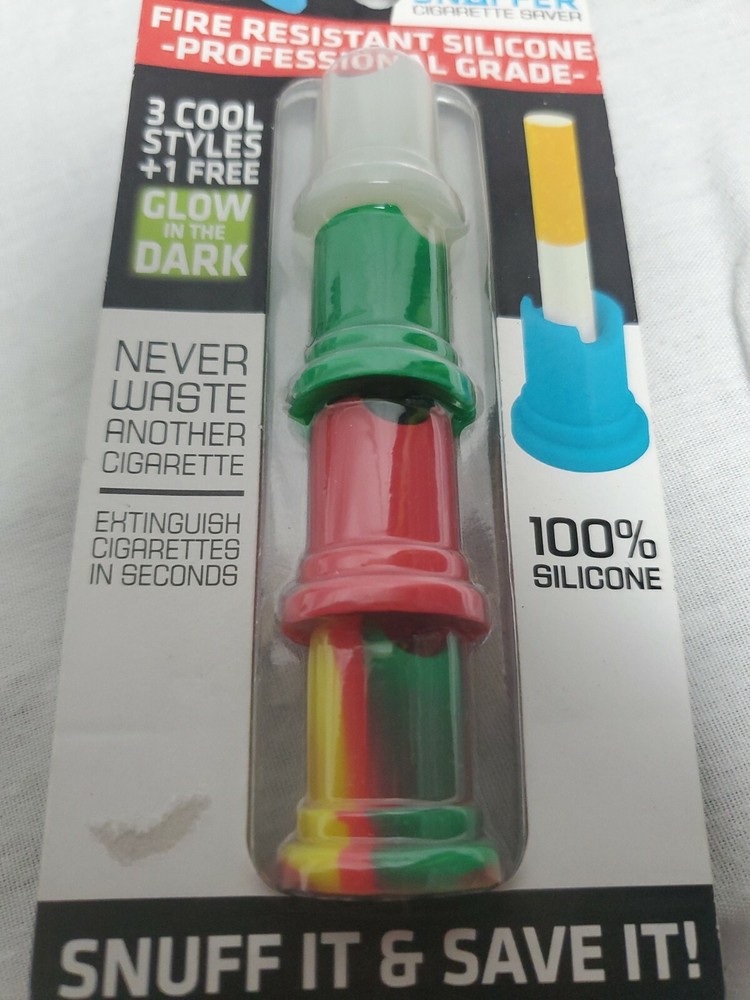 GUACAMOLE SMOKERS KIT ~ Silicone Snuffer, Case, Lighter Holder, USB Flashlight