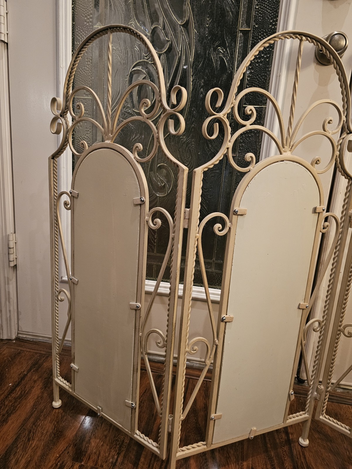 Vintage Victorian WroughtIron Short Room Divider W/Rose Panels-Very Good