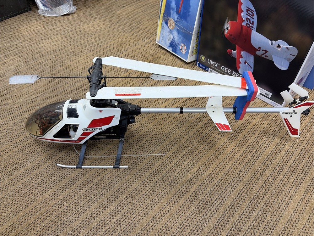 Kyosho Concept 30 helicopter
