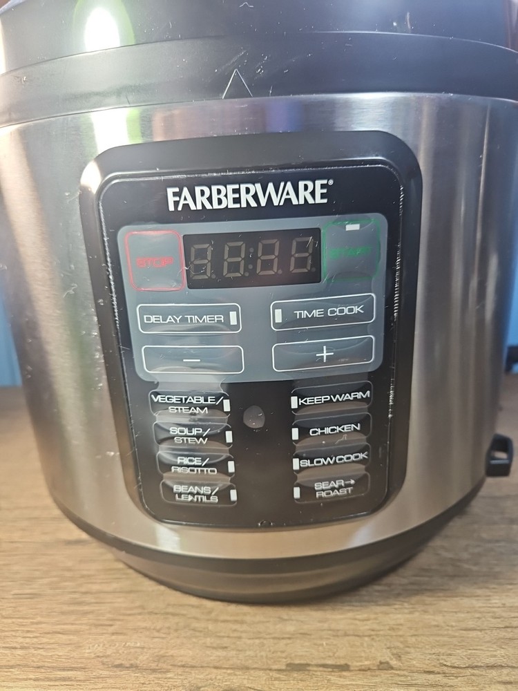 FARBERWARE 7-1 Programmable 6 quart Pressure Cooker Stainless WM-CS6016WP
