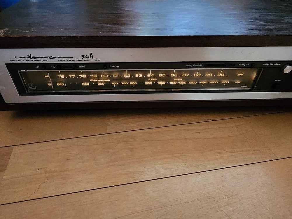 LUXMAN stereo tuner T-50A