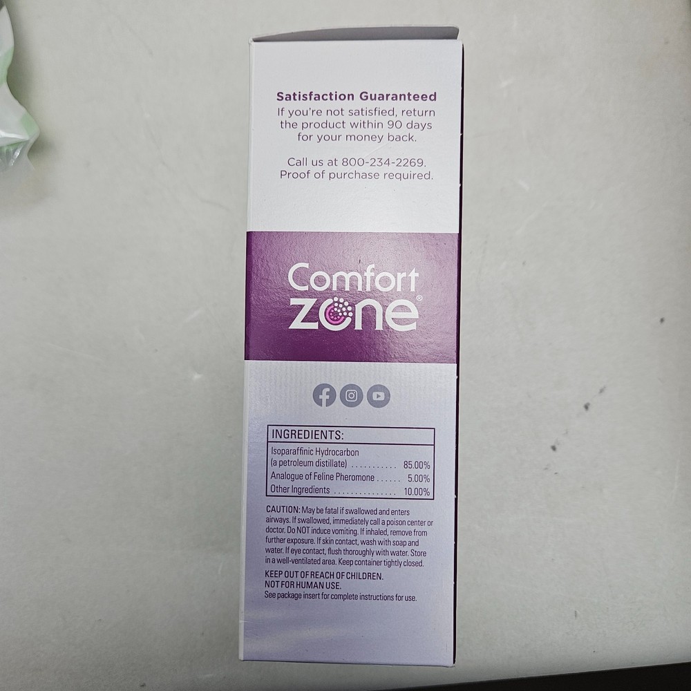 Comfort Zone Cat Calming Opticalm Pheromone Diffuser w/2 Refills Plug in device