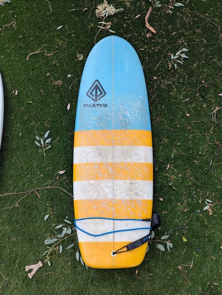 Mini Simmons 5'6" Paragon Surfboard - Blue/White/Orange
