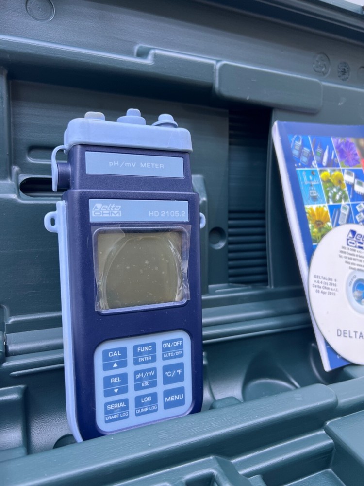 Delta OHM HD2105.2 – pH/mV meter-Thermometer Data Logger