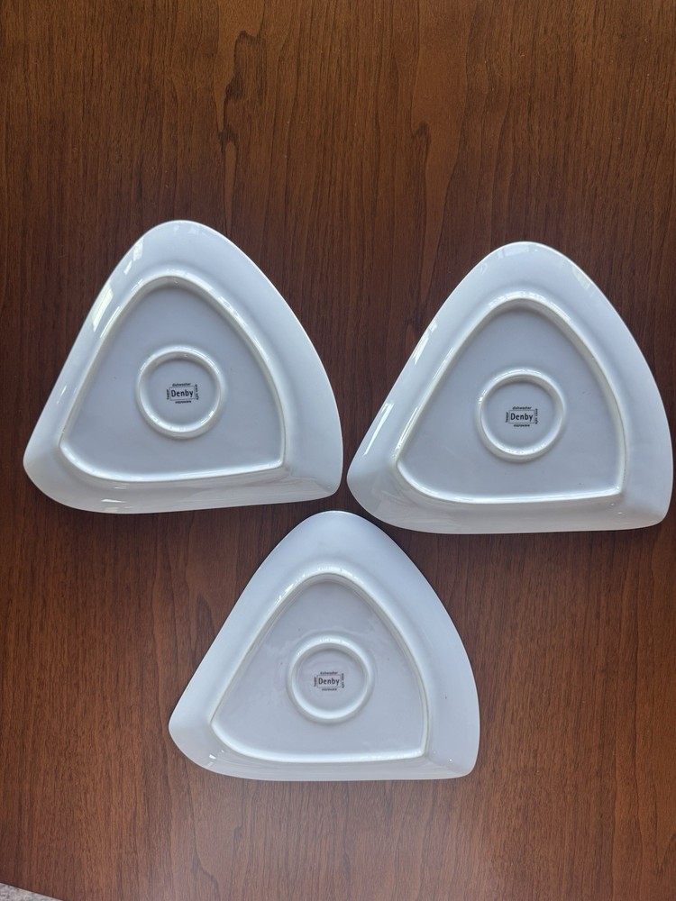 Denby White 9” Triangular Plate Set Of 3