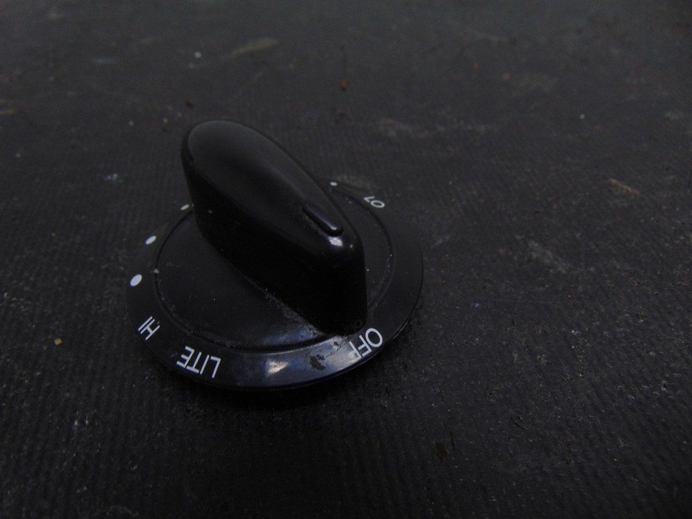 Maytag Range MGR5752ADS Control Knob 74009773
