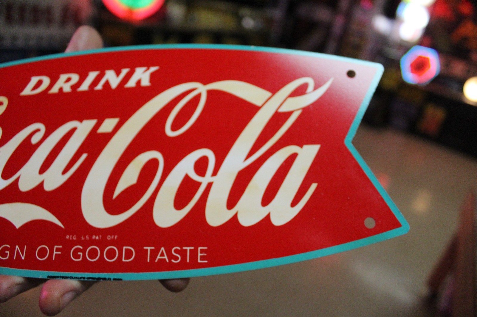 RARE 1950s DRINK COCA COLA TEAL BORDER FISHTAIL PAINTED METAL DEALER SIGN SODA