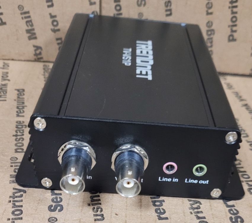 TRENDnet Single PoE Analog IP Video Encoder for CCTV Cameras TV-VS1P/A-POWERS ON