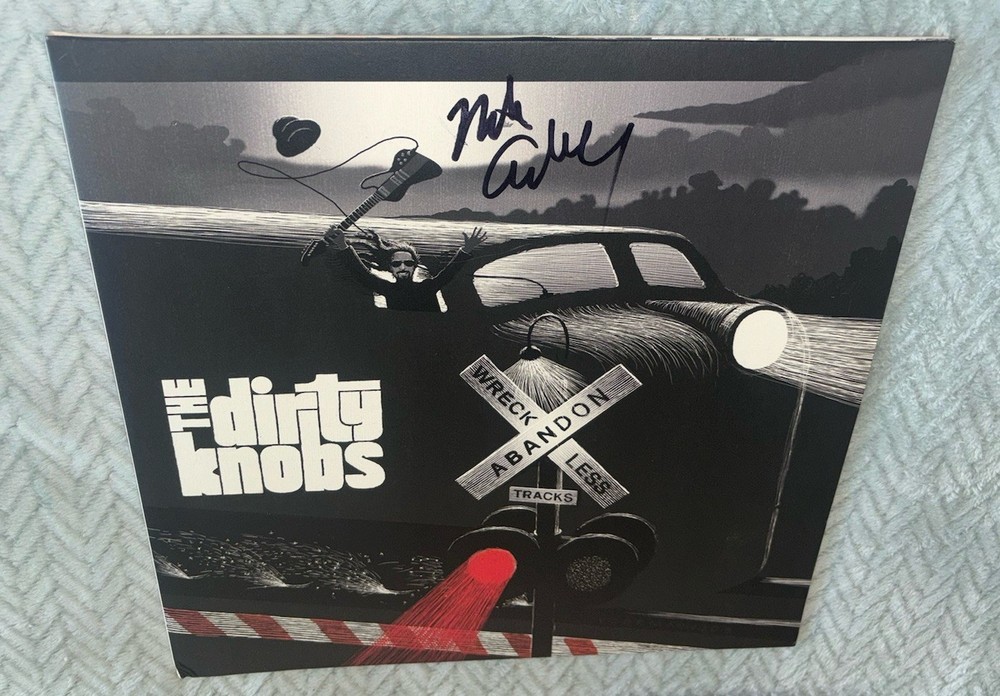 Mike Campbell Signed Vinyl Album Dirty Knobs With Proof